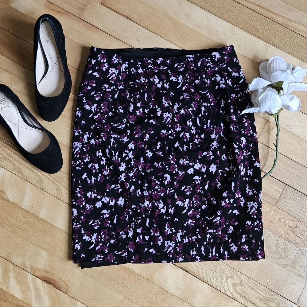 Lysse Purple Abstract Design Pencil Skirt